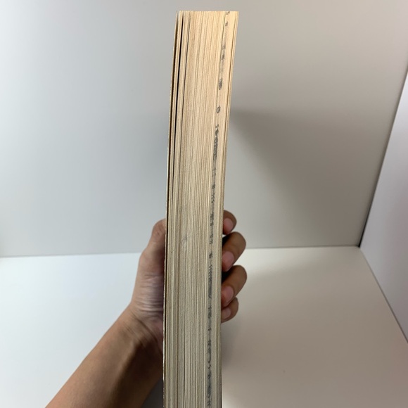 A Court of Thorns and Roses A Court of Frost and Starlight by Sarah J. Maas - Picture 2 of 12